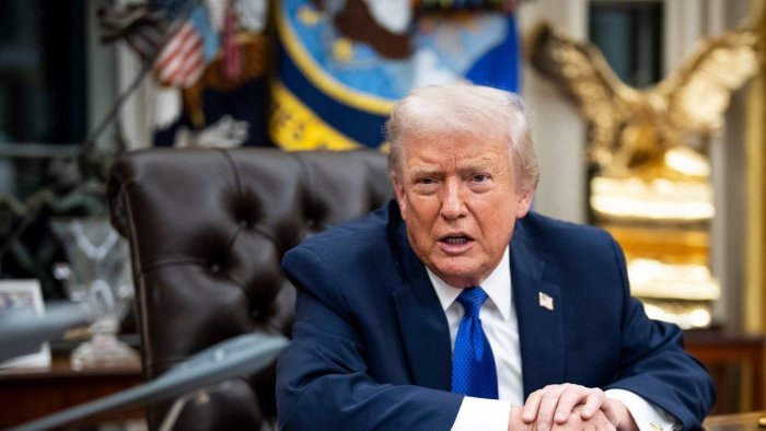 Трамп Эронни бошқариш учун уч нафар номзод борлигини айтди