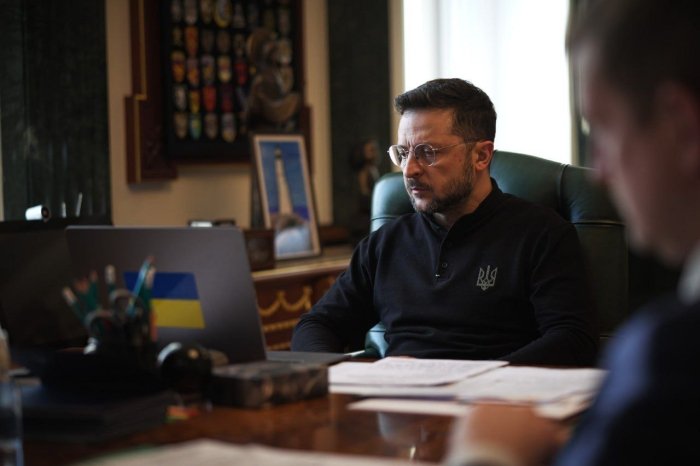 Зеленский 23 апрелда Лондонда АҚШ, Украина ва Европа давлатлари делегациялари иштирокида музокаралар бўлиб ўтишини маълум қилди