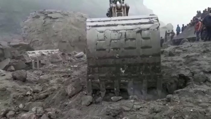 Ҳиндистондаги бахтсиз ҳодисада беш киши ҳалок бўлди