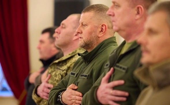 Valeriy Zalujniy joriy hafta so‘ngigacha iste’foga chiqariladi — CNN