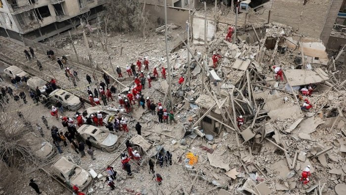 «Минглаб жасадлар»: Эронда уруш қурбонлари сони эълон қилинди