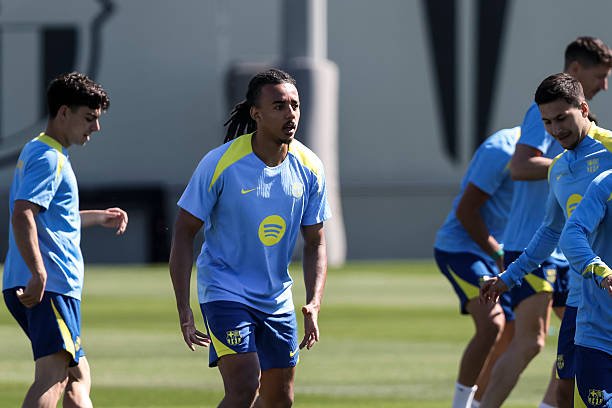 “Barsa” mashhur futbolchisidan voz kechadigan bo‘ldi