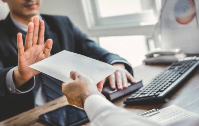 Ишга қабул қилишни қонунга хилоф равишда рад этиш ҳолатига қандай чора кўрилади?