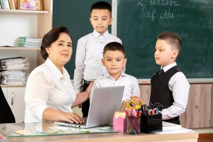 2025 yil 1 avgustdan pedagoglar oylik maoshini oshirilgan miqdorda olishadi