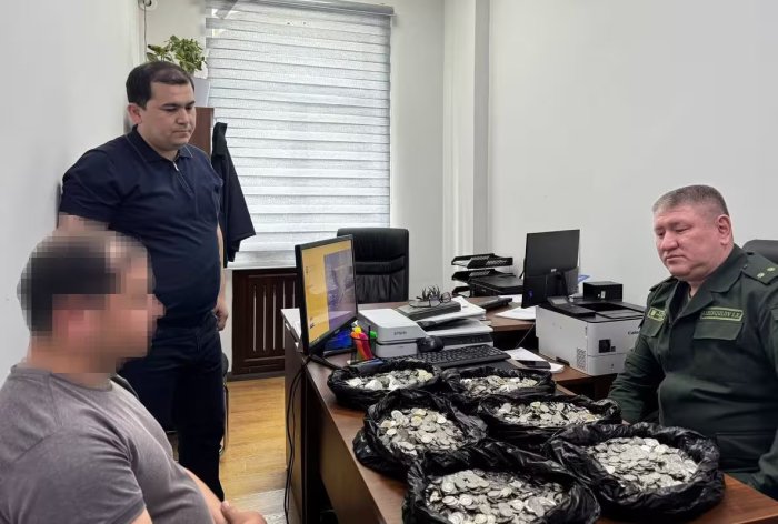 Ота тангалар орқали алимент интиқоми олмоқчи бўлди