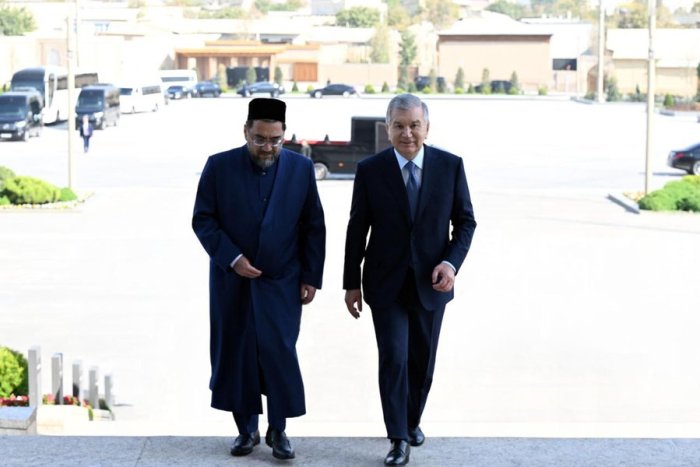 Shavkat Mirziyoyev Islom sivilizasiyasi markazida olib borilayotgan ishlar bilan tanishdi