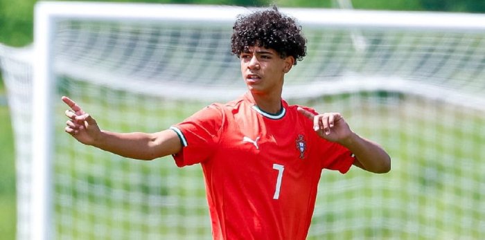 Krishtianu Ronalduning o‘g‘li Portugaliya terma jamoasida 7-raqam ostida debyut qildi