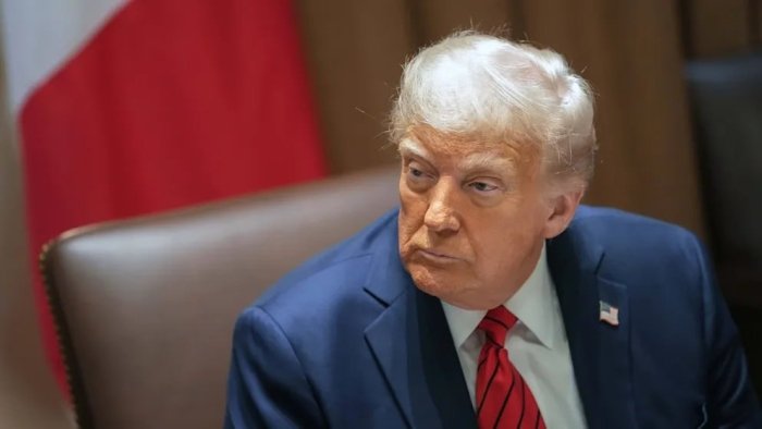 "Ишончимиз комилки, нимадир ўйлаб топамиз." Трамп Хитой билан савдо можаросида кутилмаганда ён берди