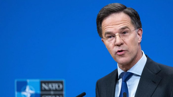 Британиялик сиёсатчи НАТО Бош котибининг рус тили ҳақидаги баёнотидан ғазабланди