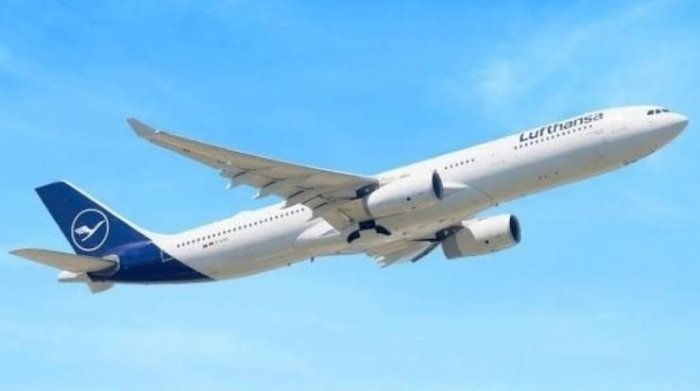 Dehliga yo‘l olgan Lufthansa samolyoti Bokuda shoshilinch qo‘ndi