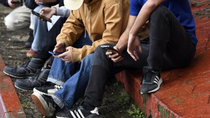 Ижтимоий тармоқлар ёшлар фаровонлигига салбий таъсир қилмоқда