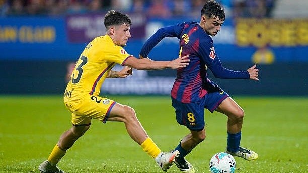 «Barselona» – «Xetafe» o‘yinida Falastin bayrog‘ini ko‘targan muxlis maydonga tushdi (foto)