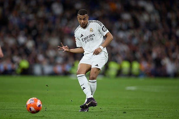 Mbappe Ronalduni ham ortda qoldirib ketdi