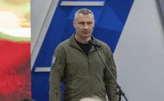 Кличко Киев аҳолисини шаҳарни тарк этишга ва захира тўплашга чақирди