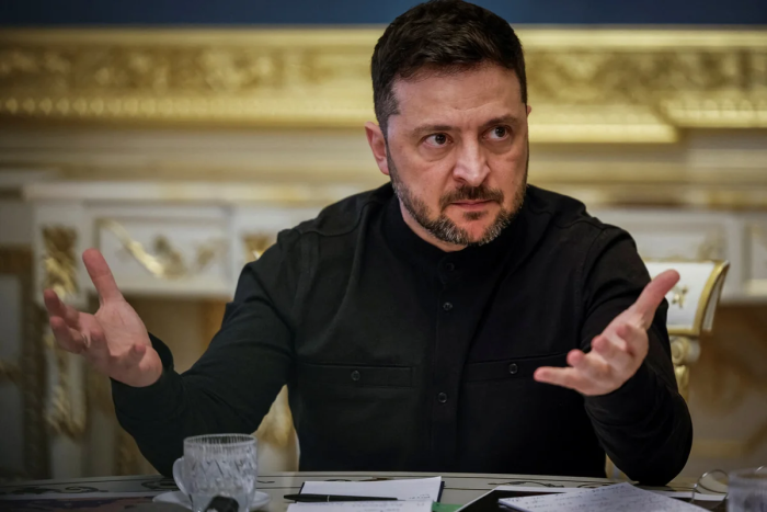 Зеленский ҳарбий ҳолатни яна 90 кунга узайтиришни таклиф қилди