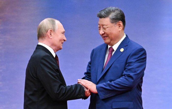 Путин ва Си Цзиньпин кўп қутбли дунё ҳақида декларация қабул қилади