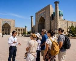Туроператорларга жалб қилинган ҳар бир хорижий турист учун 100 доллар субсидия берилади