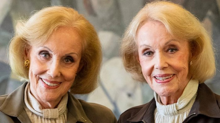 60 йилдан ортиқ бирга ижод қилган эгизаклар бир кунда вафот этишди