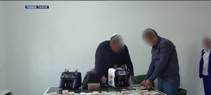 Toshkent viloyatida katta miqdordagi valyuta qimmatliklarini Tojikistonga olib chiqib ketayotganlar ushlandi Toshkent viloyatida katta miqdordagi valyuta qimmatliklarini Tojikistonga olib chiqib ketayotganlar ushlandi