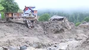 Kashmirdagi suv toshqinlarida 60 dan ortiq kishi halok bo‘ldi