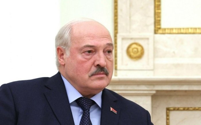Lukashenko: "Kartoshkasiz tirik qolmaymiz"