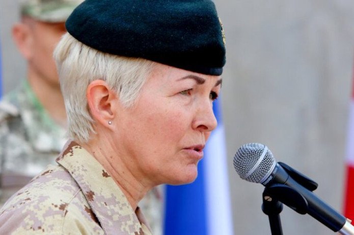 Kanada tarixida ilk bor Qurolli kuchlarni ayol general boshqaradi