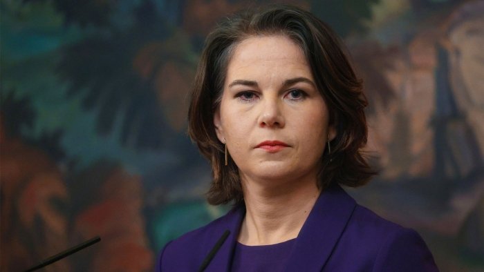 Бербок: "Чидаб бўлмас ёлғон"