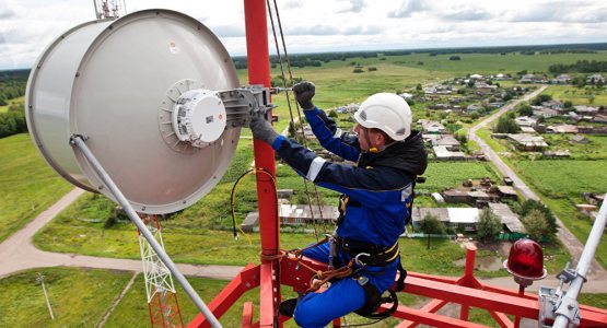 Ўзбекистонда узоқ қишлоқлар ҳам кенг полосали интернетга уланади