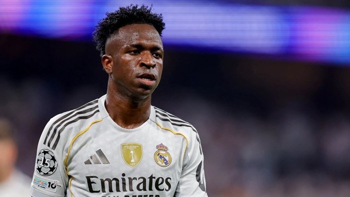 «Бернабеу» яна Винисиусга нисбатан ҳуштакбозлик қилди