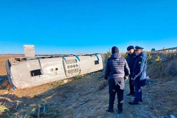 Россияда ўзбекистонлик ишчилар бўлган автобус ағдарилиб кетди