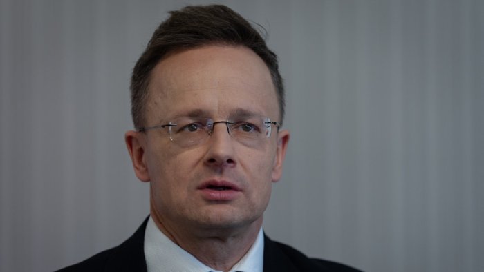 Сийярто: "Украина сабаб учинчи жаҳон уруши бошланиши мумкин"
