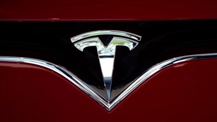Tesla’нинг учувчи автомобили оммавий ишлаб чиқарилмаслиги мумкин