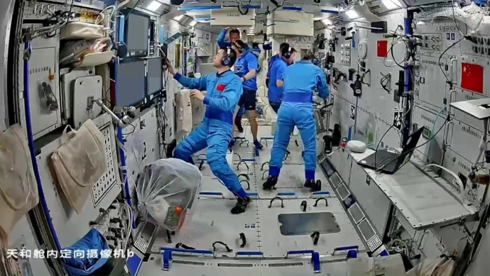 Fazoda 200 kun: «Shenchjou-20» taykonavtlarining qaytishi kechiktirildimi?