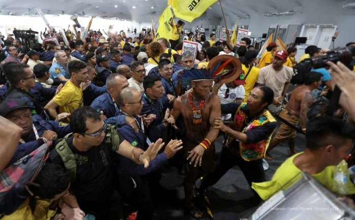  Braziliyada o‘tkazilayotgan iqlim bo‘yicha xalqaro konferensiyaga hindular bostirib kirdi