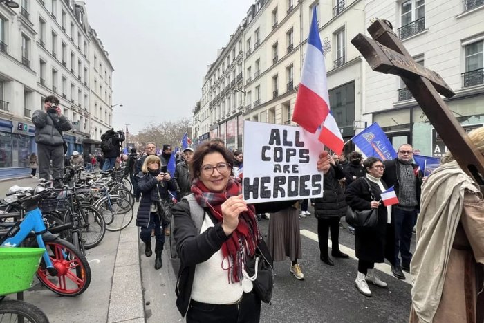 Fransiyada polisiya noroziligida 45 mingdan ortiq odam ishtirok etdi