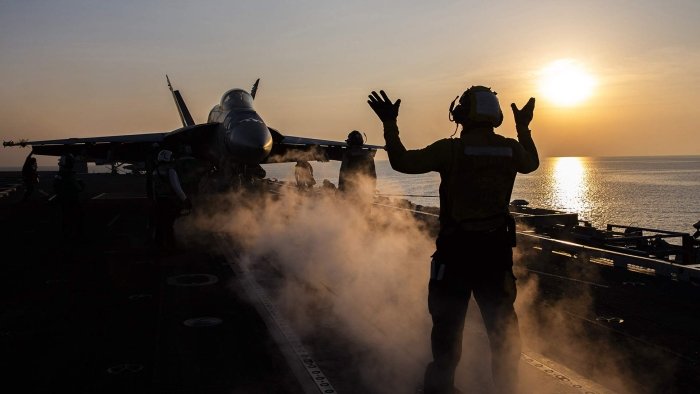 AQSh Eron yaqinida qo‘shimcha harbiy kuchlarni to‘plamoqda