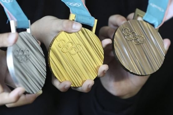 Yaponiyaliklar eski smartfonlardan olimpiyada medallarini yaratishadi