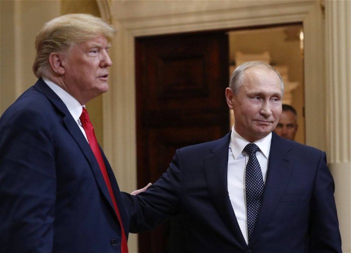 Трамп учрашувни рад этди, лекин Путин билан алоқа “самарали” деб атади