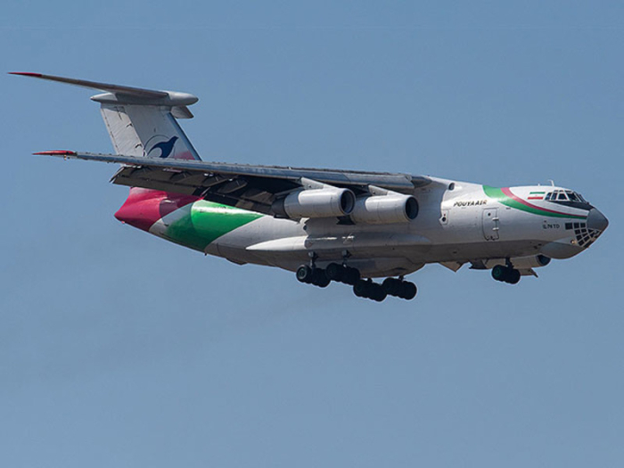 Эрон гуманитар ёрдам етказаётган самолётлардан ҳарбий техника жўнатиш учун фойдаланган