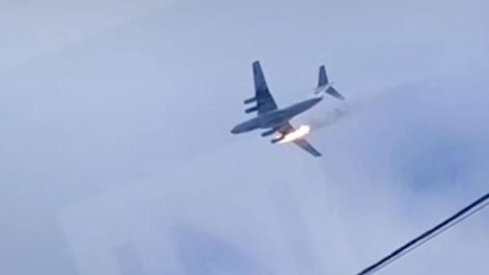 Ил-76 ҳарбий транспорт самолёти бортида янги А-50 самолётининг экипажи ҳам бўлгани тахмин қилинмоқда