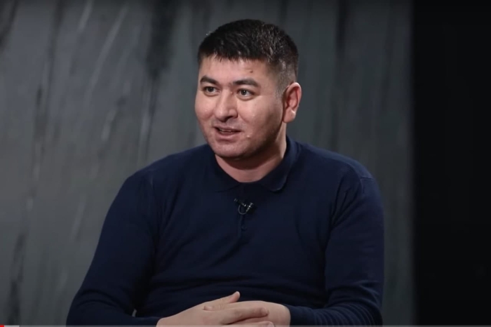 Иқтисодчи Отабек Бакиров: "Сўм барқарорлиги фақат рублга боғлиқ эмас"