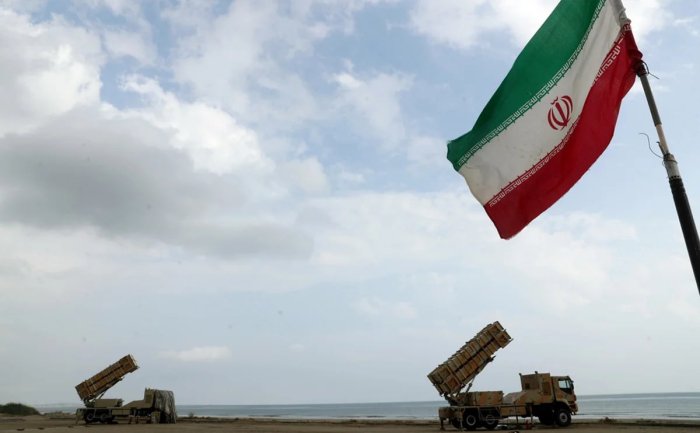 Эрон: "Душман давлатлар қўмондонлари ва амалдорларининг турар жойлари Эрон учун қонуний нишонлардир"