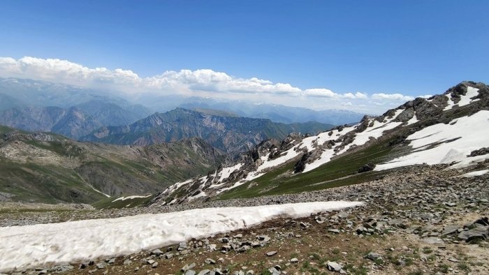 6 ta nomdagi tog‘ tizmasi, tog‘ va cho‘qqi qayta nomlanyapti