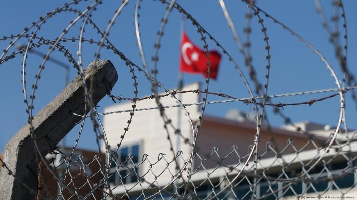 Туркия қамоқхоналарида маҳкумлар сони меъёрдан ошиб кетди