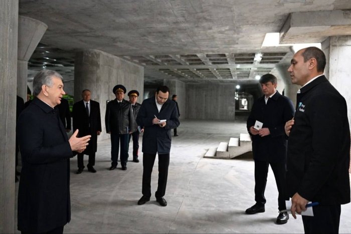 Президентимиз Қурилиш ва уй-жой коммунал хўжалиги вазирлигининг янги биносини бориб кўрди