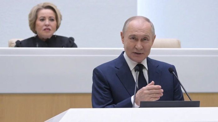 Россия хориждаги фуқароларини ҳимоя қилиш учун армиядан фойдаланишга рухсат берди