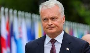 Naruto ogriq porno Rus onlayn pornosi: Qizi otasini aldayapti