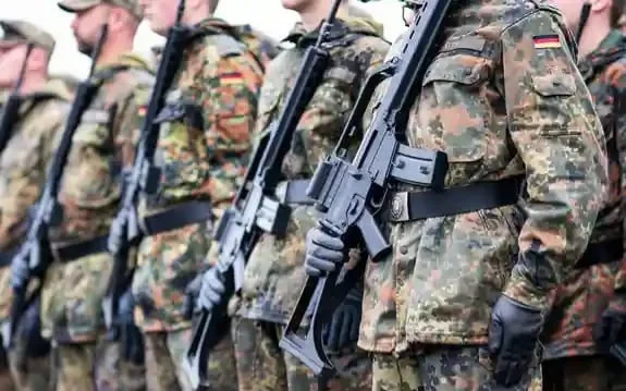 Германия олти ойлик ҳарбий хизмат жорий этмоқчи