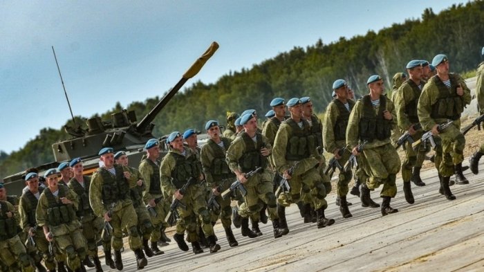 Rossiya chegarada “sara qo‘shin” yig‘moqda
