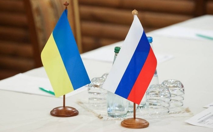 Украина-Россия учрашуви қачон ва қаерда бўлиб ўтиши маълум қилинди
